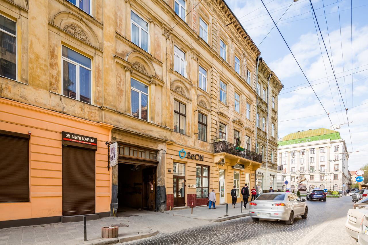 Апартаменти На Гнатюка 17 Lviv Dış mekan fotoğraf