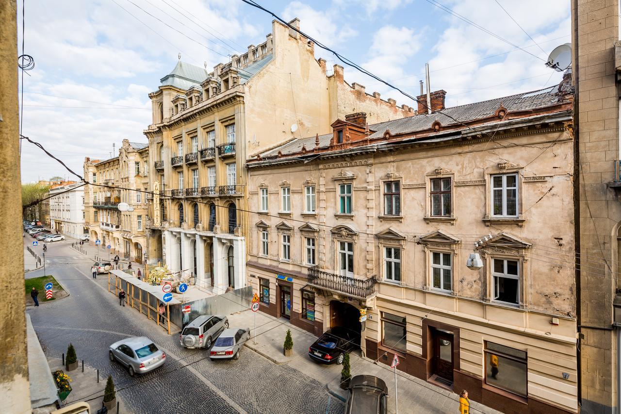 Апартаменти На Гнатюка 17 Lviv Dış mekan fotoğraf