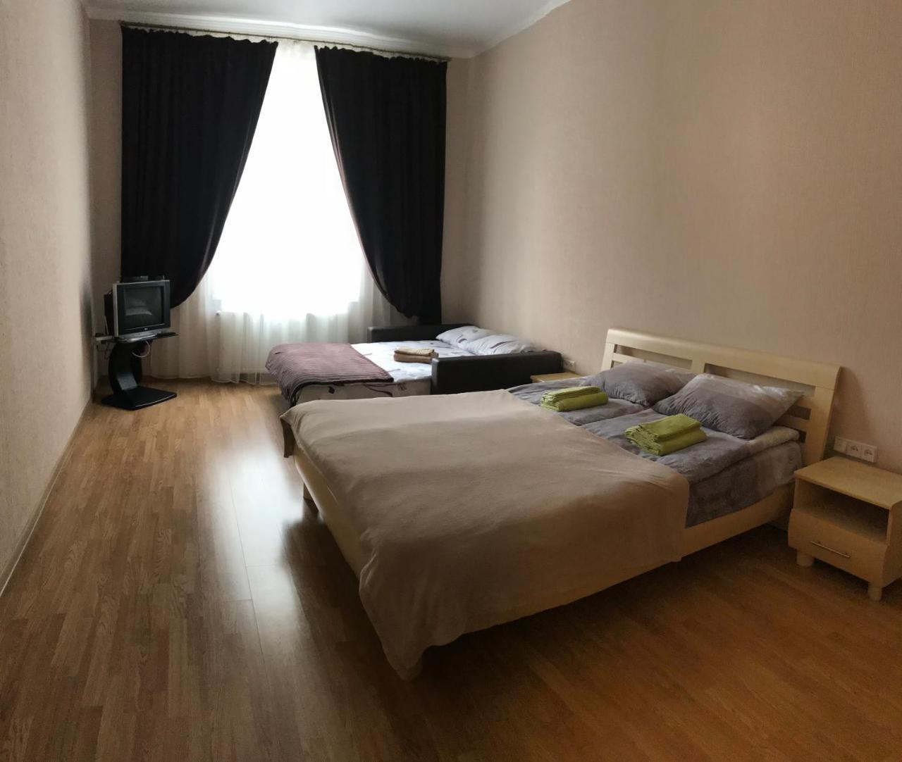Апартаменти На Гнатюка 17 Lviv Dış mekan fotoğraf